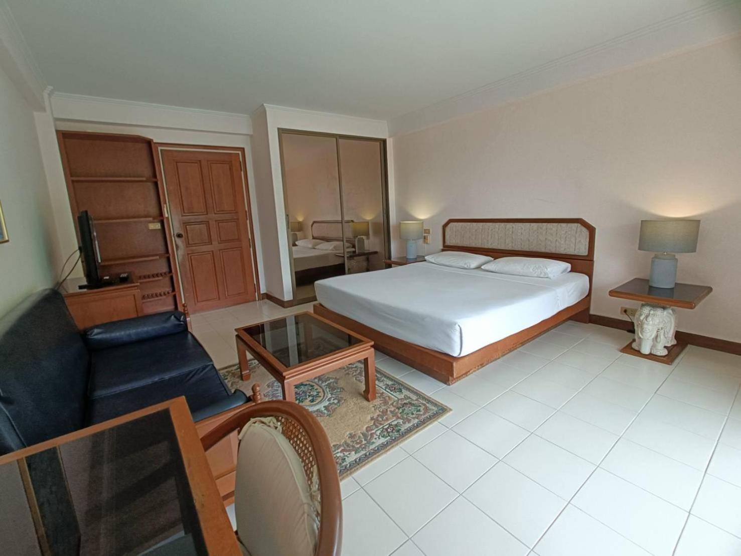 The Monaco Residence Pattaya Exterior photo